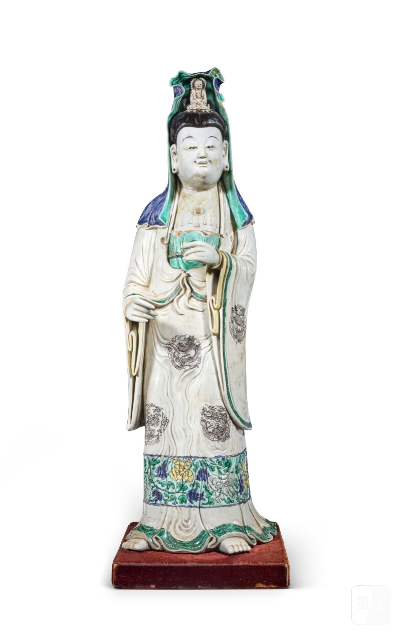 GRANDE STATUE DE GUANYIN EN PORCELAINE DE LA FAMILLE VERTE  CHINE, DYNASTIE QING, XVIIIE-XIXE SIÈCLE